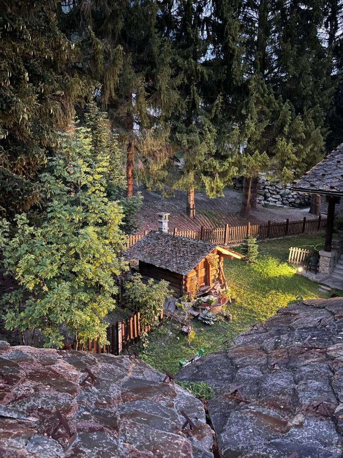 Chalet Blanc "La Mansarda" Courmayeur Bagian luar foto
